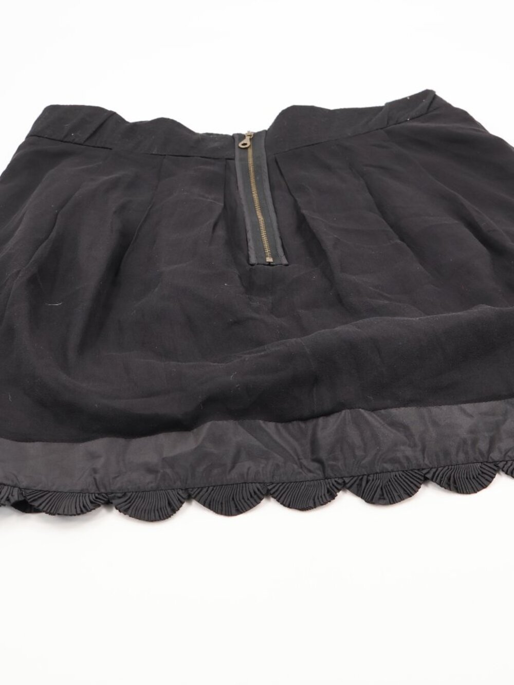 Chloe Mini Skirt Womens IT 40 Black Noir Pleated Scalloped Hem Made in France NW - Picture 10 of 11